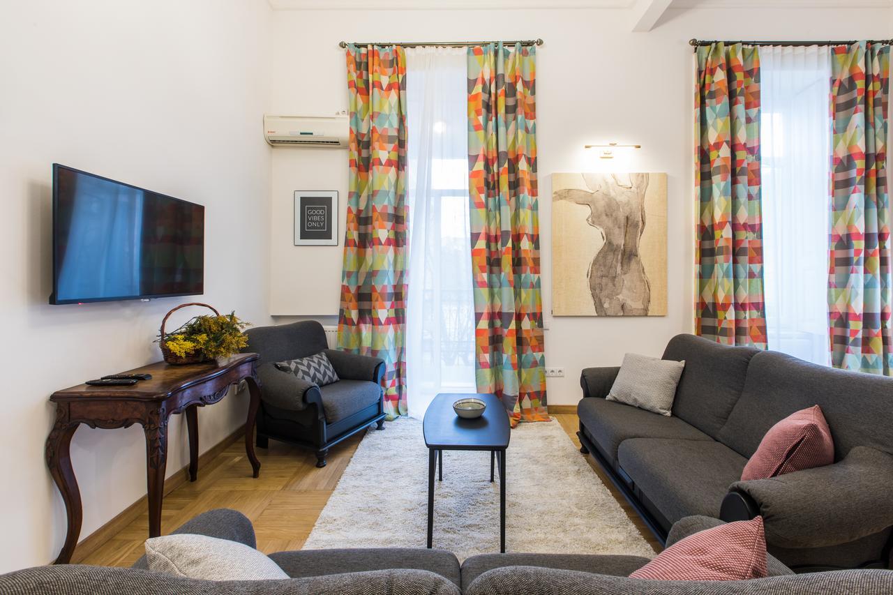 New Apartment On Rustaveli Avenue Tbilisi Exteriör bild